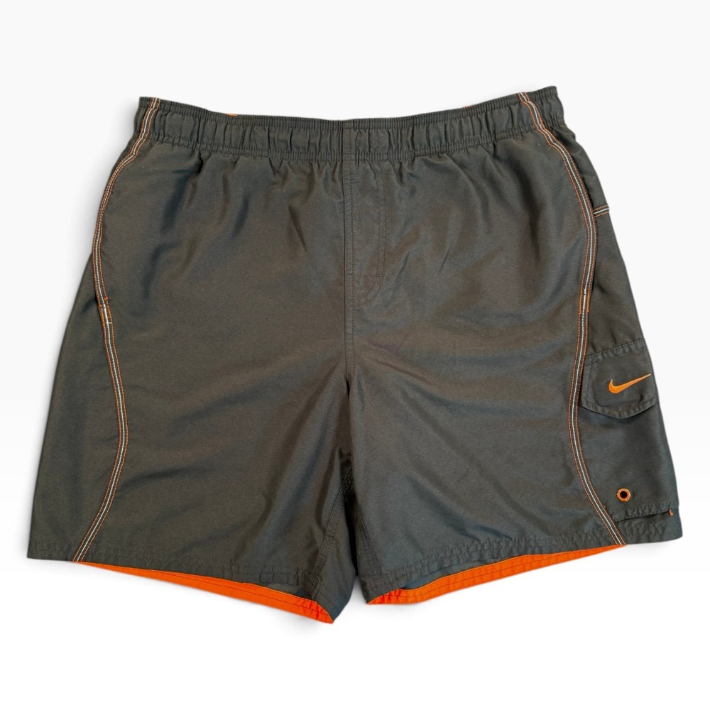 NIKE Swim Board Shorts Mens M Grey Cargo Pocket Drawstring Trunks Beachwear - Picture 2 of 7
